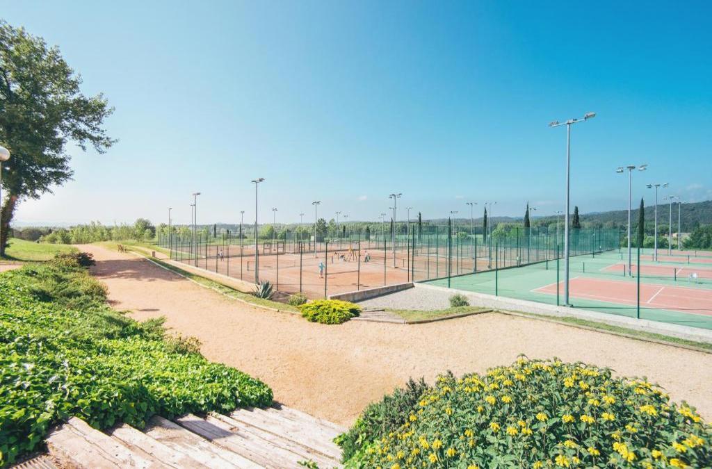 Naturaleza, calma y burbujas en Santa Coloma de Farners: hotel 4* con spa incluido - Hotel Mas Sola