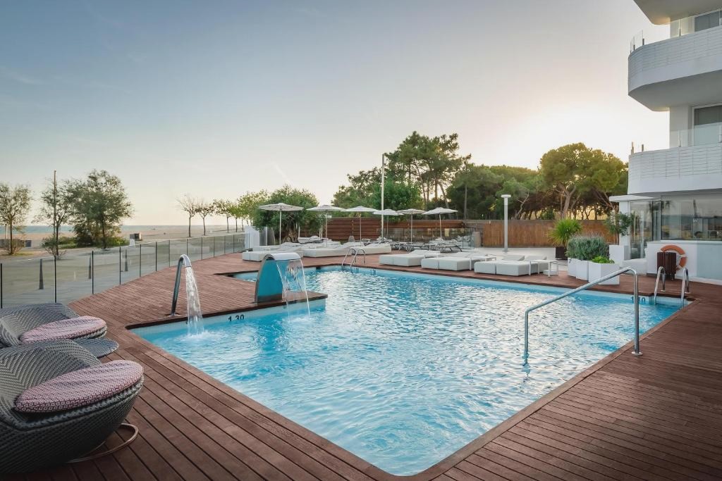Adults Only: Hotel 4* en Santa Susana con Media Pensión - (ThePlace) Mar Mediterrania