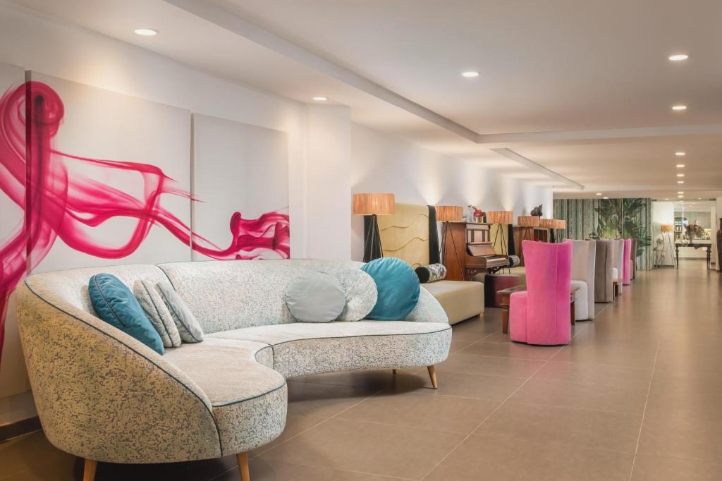 Adults Only: Hotel 4* en Santa Susana con Media Pensión - (ThePlace) Mar Mediterrania