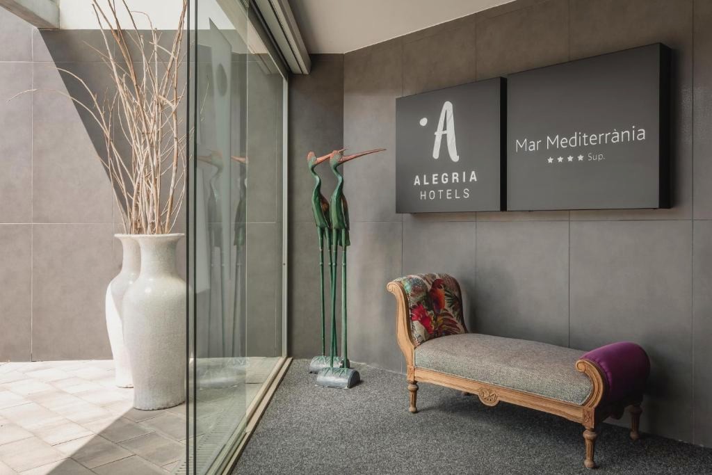 Adults Only: Hotel 4* en Santa Susana con Media Pensión