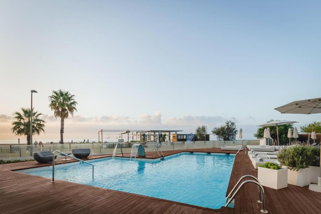 Adults Only: Hotel 4* en Santa Susana con Media Pensión
