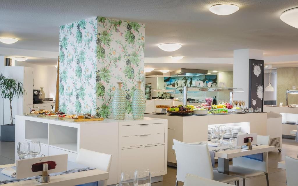 Adults Only: Hotel 4* en Santa Susana con Media Pensión - (ThePlace) Mar Mediterrania