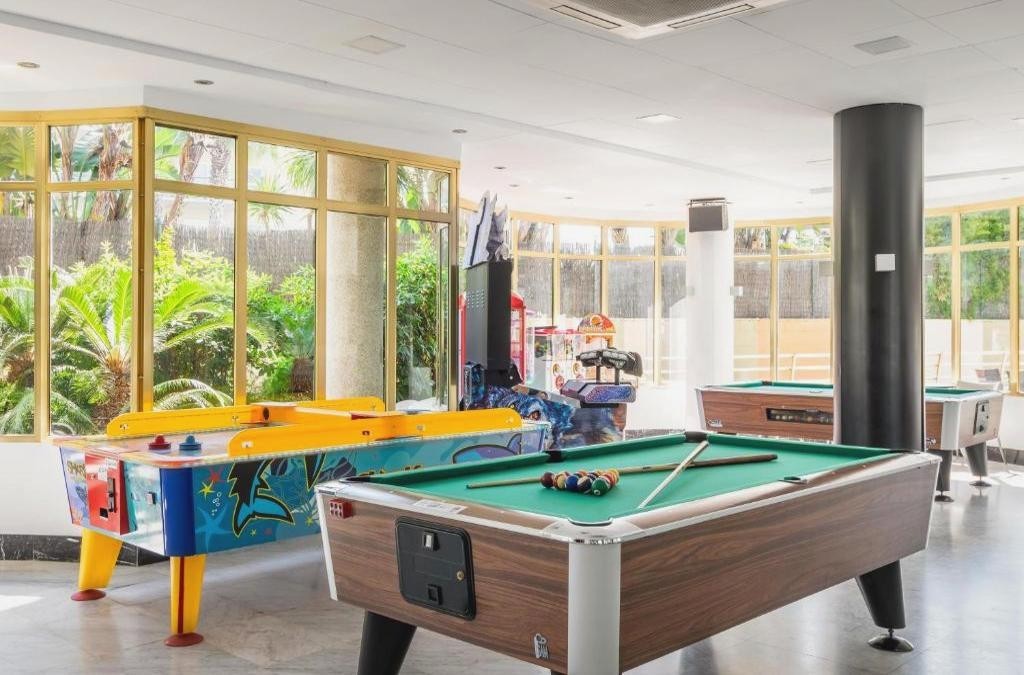 Alójate en un hotel 4* superior recién reformado en la Costa del Maresme - Hotel Alegria El Mar 4* SUP