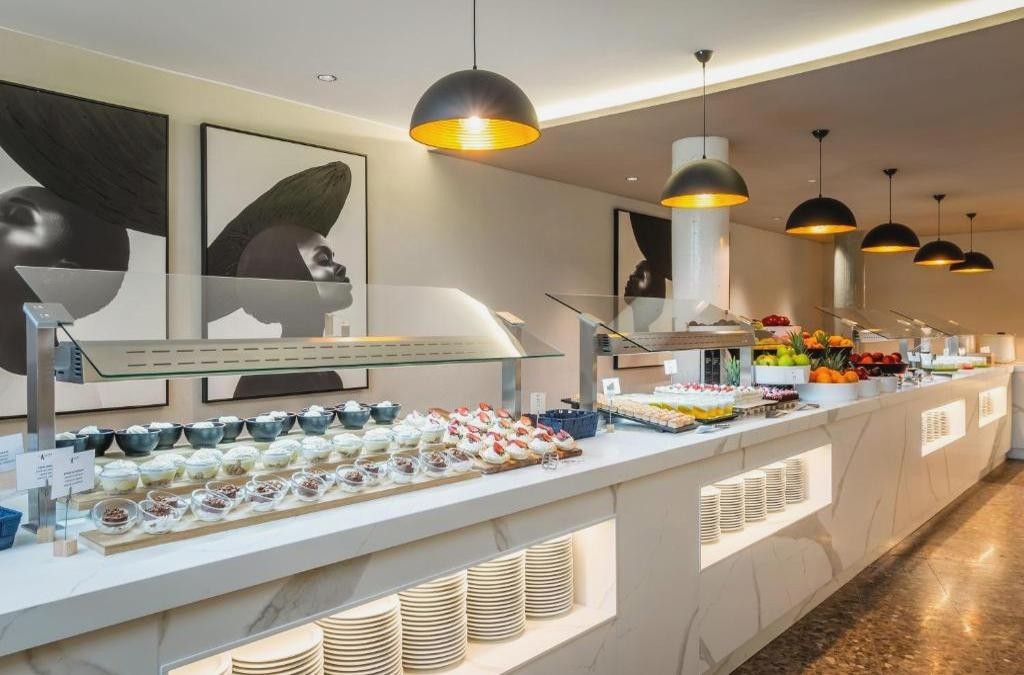 Alójate en un hotel 4* superior recién reformado en la Costa del Maresme - Hotel Alegria El Mar 4* SUP