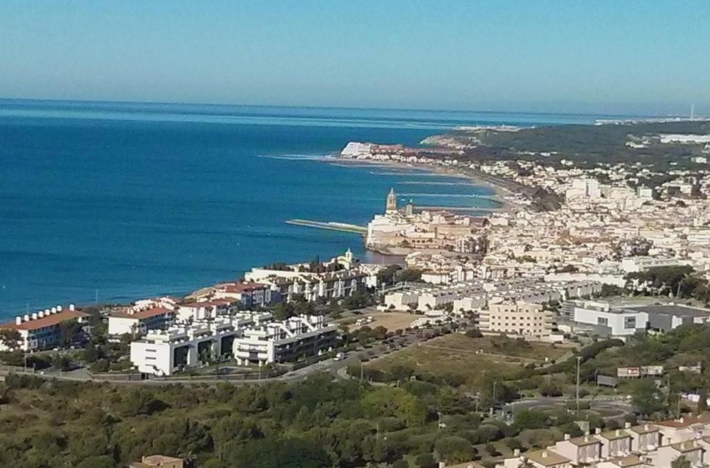 Sitges en hotel 4* y alojado en habitación deluxe - Estela Barcelona