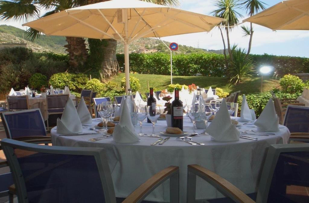 Sitges en hotel 4* y alojado en habitación deluxe - Estela Barcelona