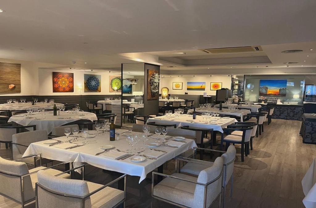 Sitges en hotel 4* y alojado en habitación deluxe - Estela Barcelona