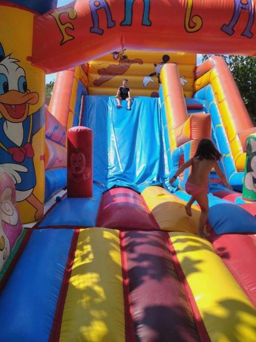 Disfruta de tu bungalow en Tamarit con acceso al spa incluido