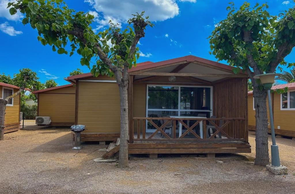 Disfruta de tu bungalow en Tamarit con acceso al spa incluido - Mediterrani Natura Spa Resort