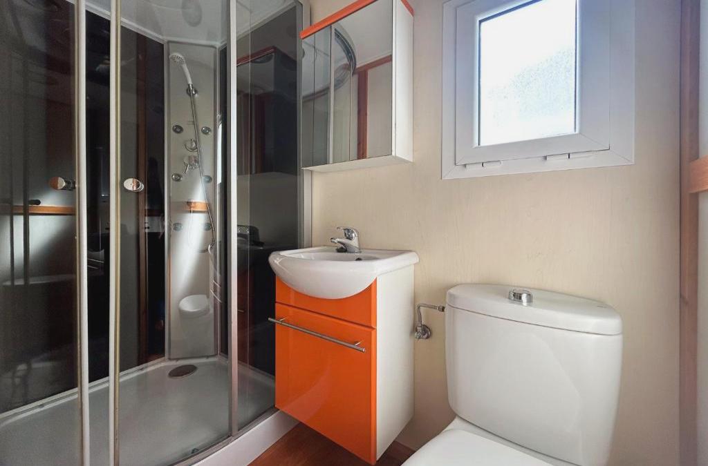 Disfruta de tu bungalow en Tamarit con acceso al spa incluido - Mediterrani Natura Spa Resort