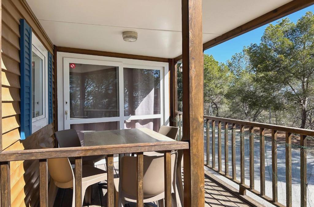 Disfruta de tu bungalow en Tamarit con acceso al spa incluido - Mediterrani Natura Spa Resort