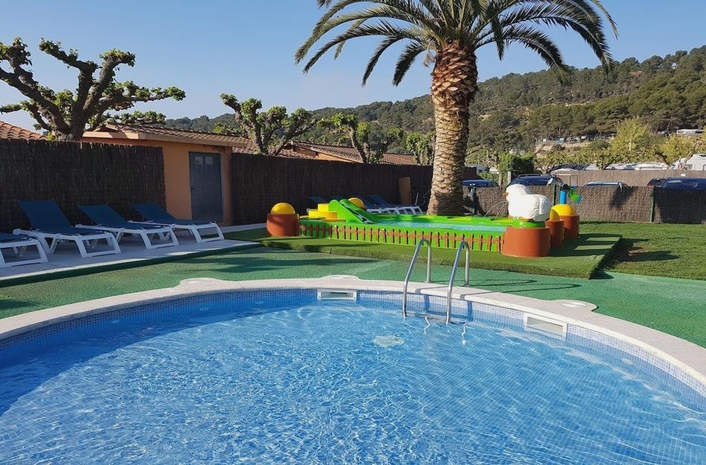 Tamarit Costa Dorada: unwind in a seaside bungalow with spa access
