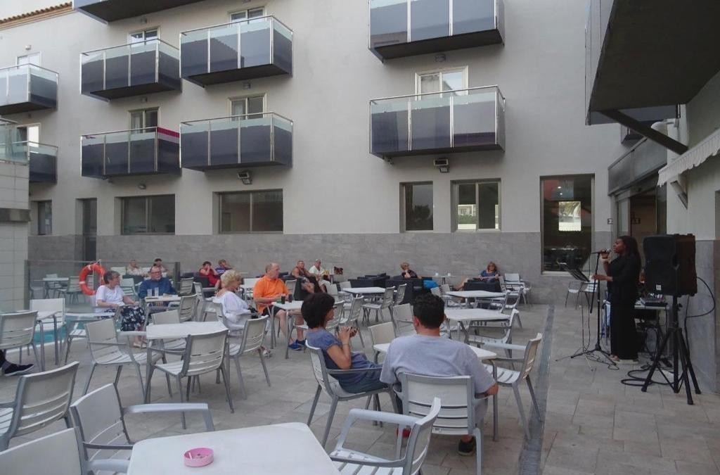 Disfruta de Tossa de Mar con Pensión Completa - Hotel Tossamar