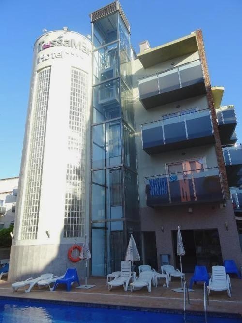 Disfruta de Tossa de Mar con Pensión Completa - Hotel Tossamar