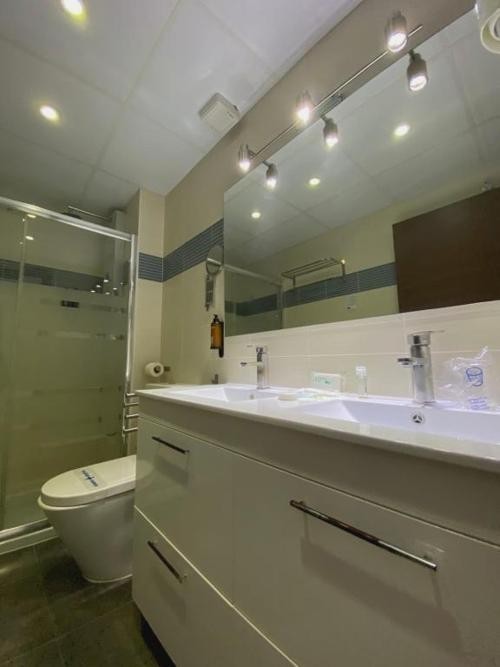 Disfruta de Tossa de Mar con Pensión Completa - Hotel Tossamar