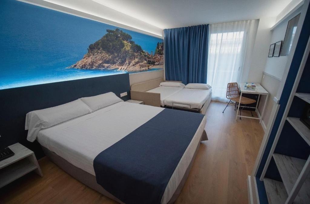 Semana Santa y más en Hotel 4* con Media Pensión en Tossa de Mar - Hotel Don Juan Tossa