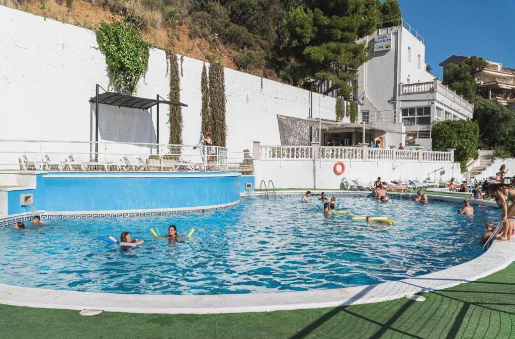 ¡Haz las maletas! Tossa de Mar te espera en hotel 4* cerca del mar