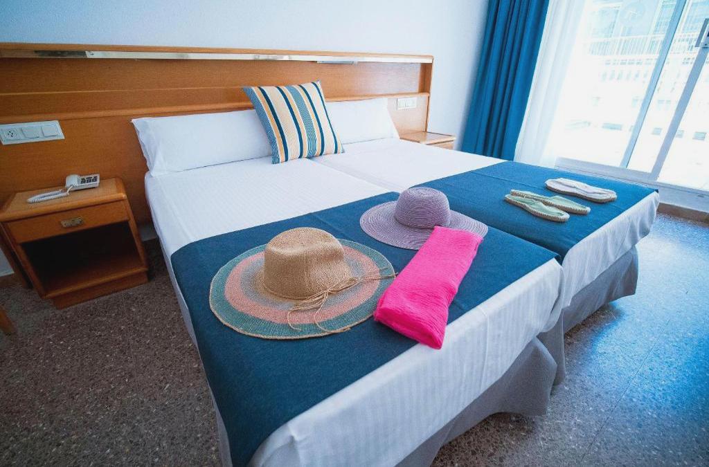 ¡Haz las maletas! Tossa de Mar te espera en hotel 4* cerca del mar