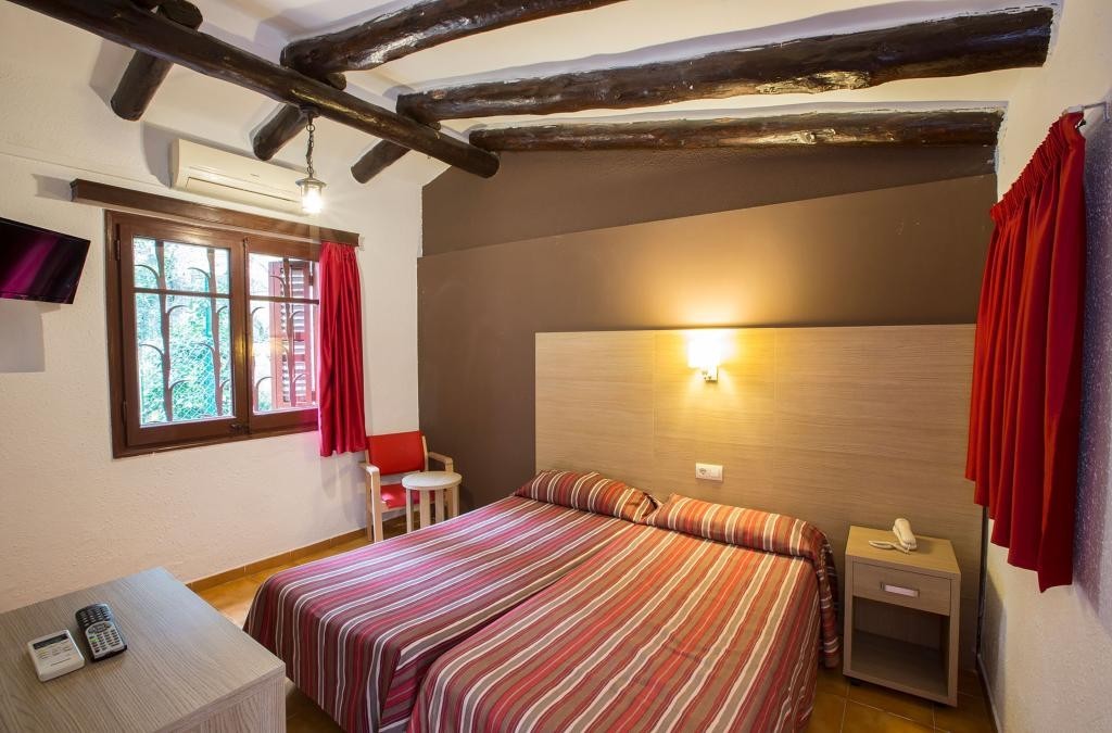 Calçotada, viande grillée... Goûtez à Tossa de Mar dans un hôtel 4 étoiles