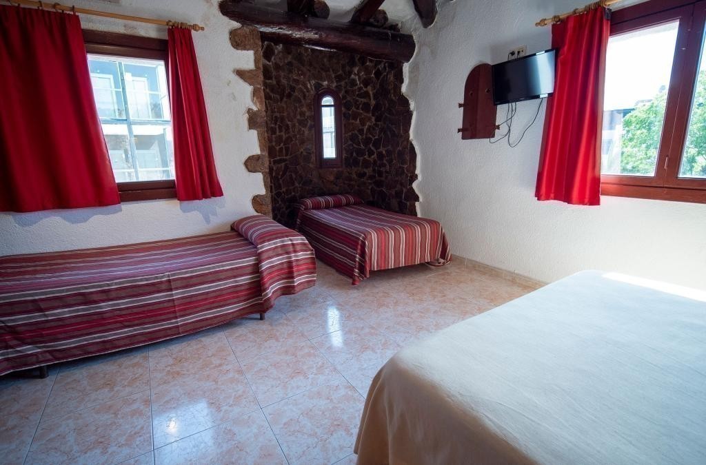 Disfruta de este Halloween en un hotel 4* en Tossa de Mar - Hotel - Bungalows Don Juan Tossa