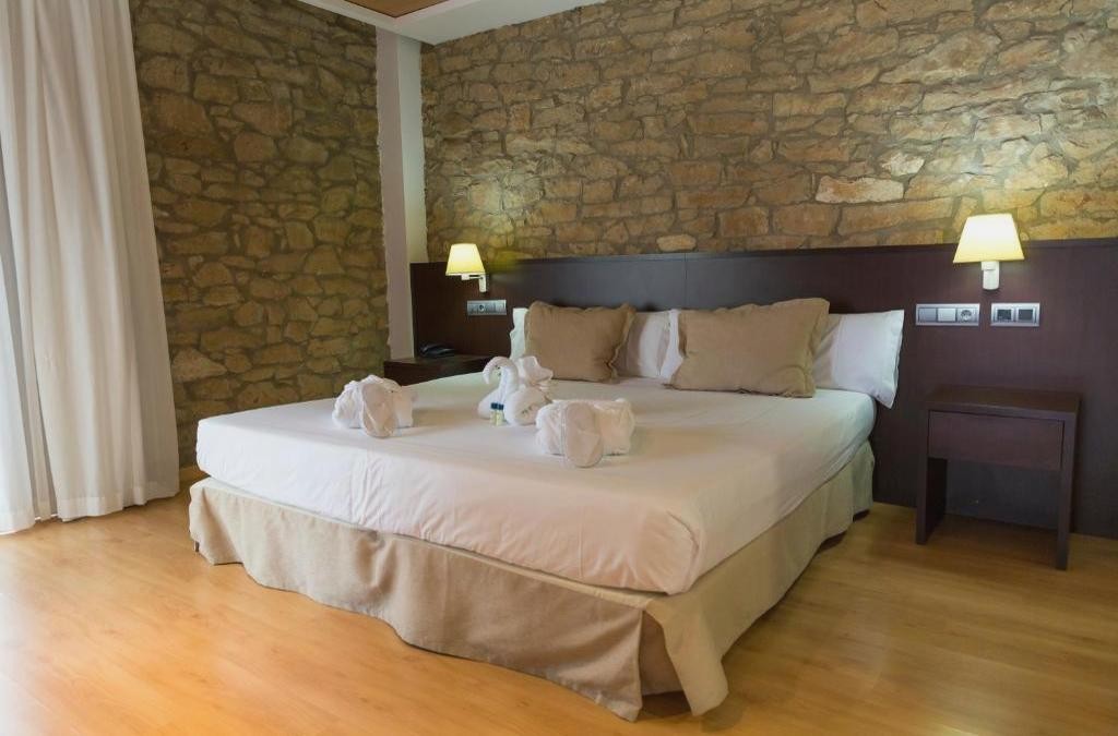 ¡Escapada relajante con hotel 4* y SPA! - Iberik Rocallaura Balneari