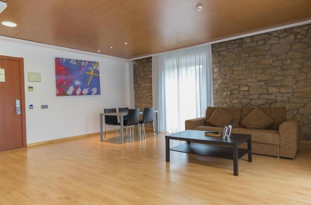 ¡Escapada relajante con hotel 4* y SPA! - Iberik Rocallaura Balneari