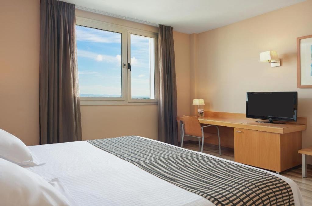 PortAventura Park y Ferrari Land en hotel 4* de Costa Dorada, ¡Vívelo!