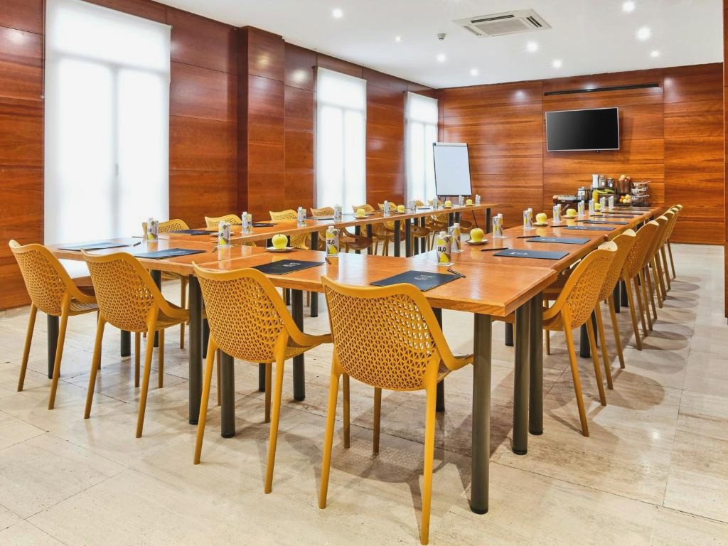 Fin de semana a 30 minutos de Madrid: hotel 4* y desayunos incluidos - Sercotel AB Arganda
