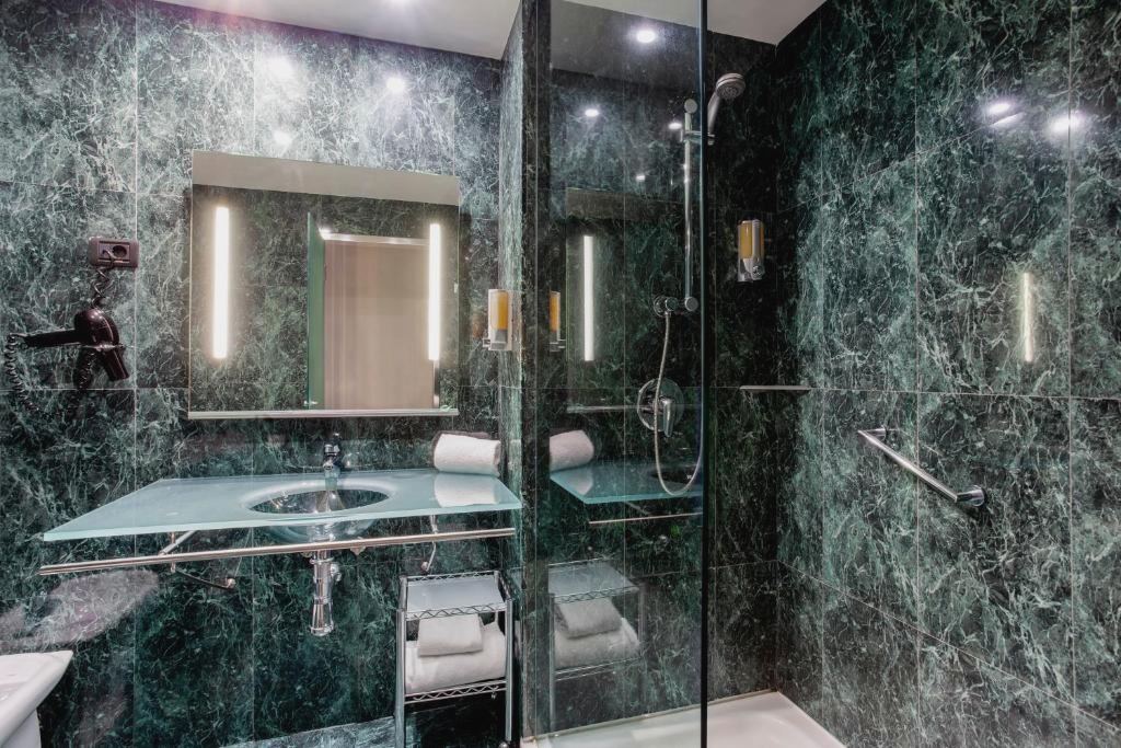 ¡Escapada romántica a Madrid! - B&B HOTEL Madrid Getafe