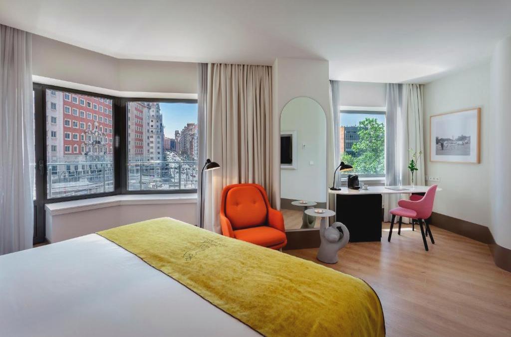 Lujo en hotel 5* en pleno centro de Madrid con desayunos