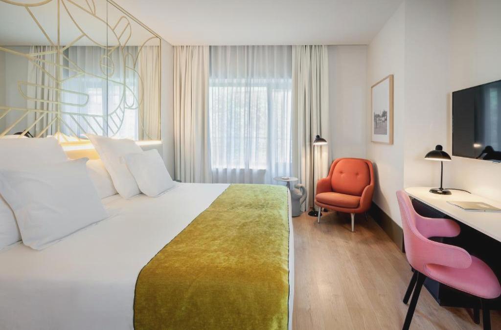 Lujo en hotel 5* en pleno centro de Madrid con desayunos - Barceló Torre de Madrid