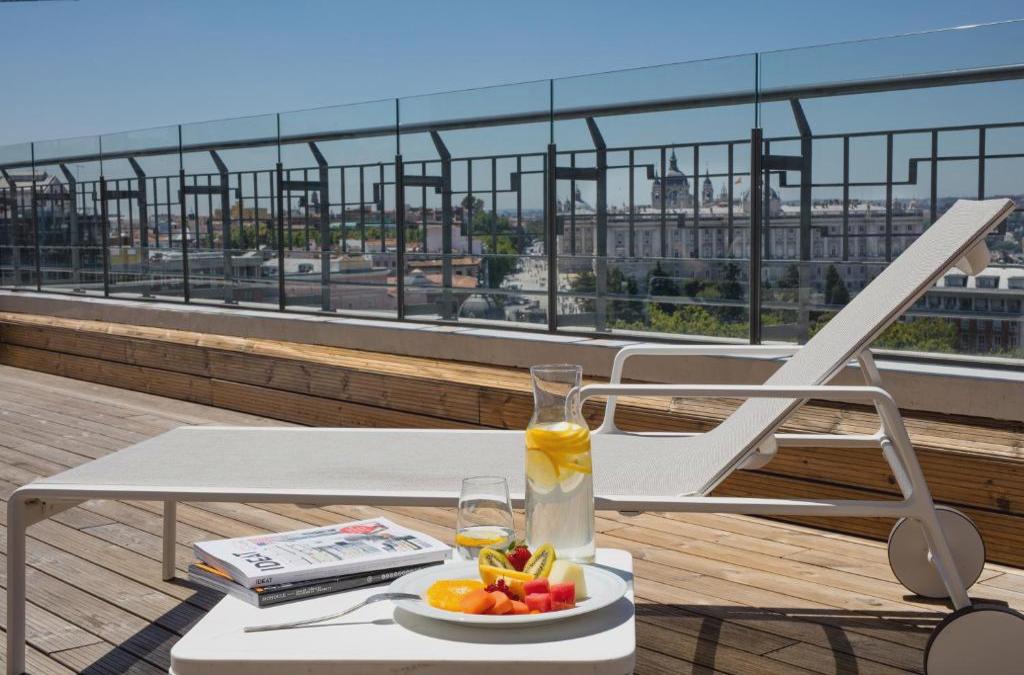 Lujo en hotel 5* en pleno centro de Madrid con desayunos