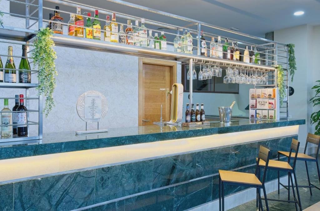 Madrid con extra de adrenalina: ¡Añade tu entrada al Parque Warner! - Checkin Madrid Móstoles