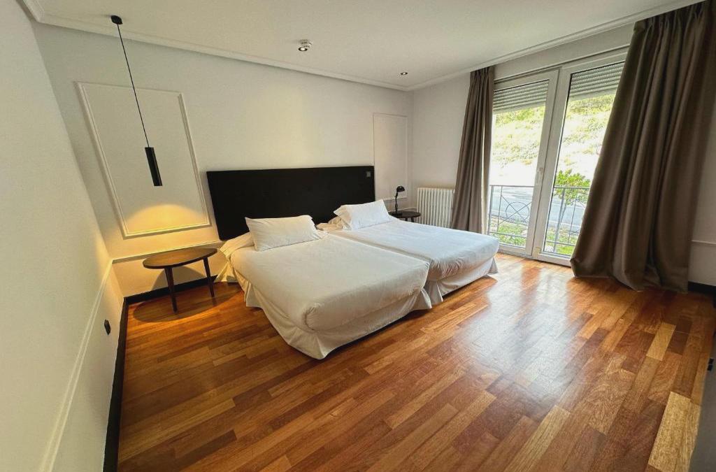 Desconexión total: Naturaleza y Spa en un hotel 4* en Navacerrada - Hotel Hita
