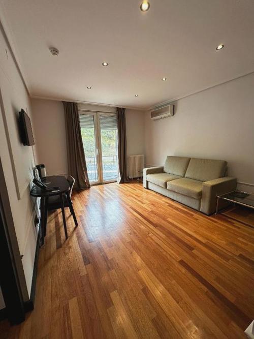 Desconexión total: Naturaleza y Spa en un hotel 4* en Navacerrada - Hotel Hita