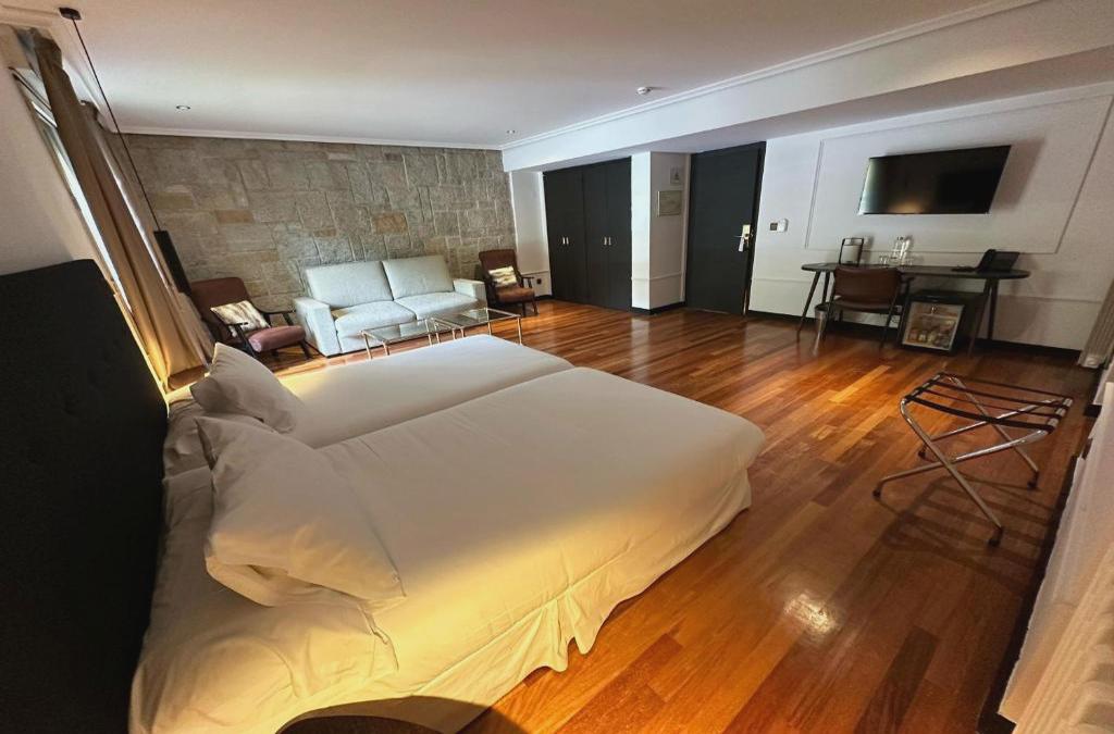 Desconexión total: Naturaleza y Spa en un hotel 4* en Navacerrada - Hotel Hita
