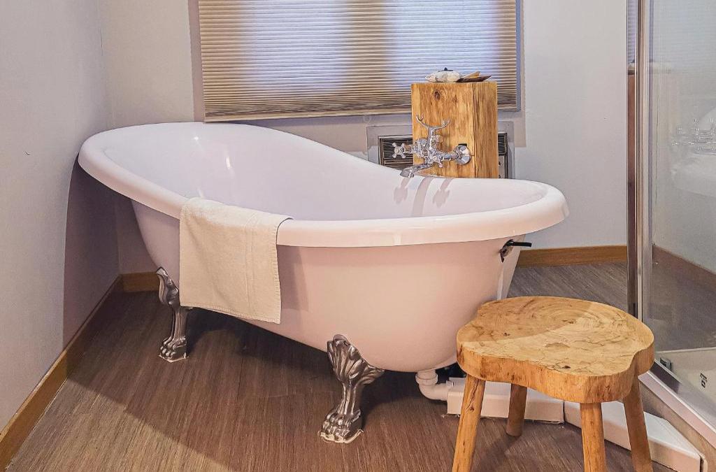 Desconexión total: Naturaleza y Spa en un hotel 4* en Navacerrada - Hotel Hita