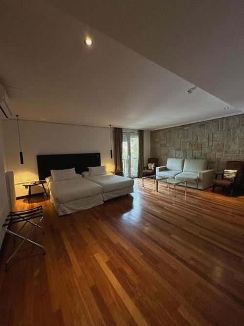 Desconexión total: Naturaleza y Spa en un hotel 4* en Navacerrada - Hotel Hita