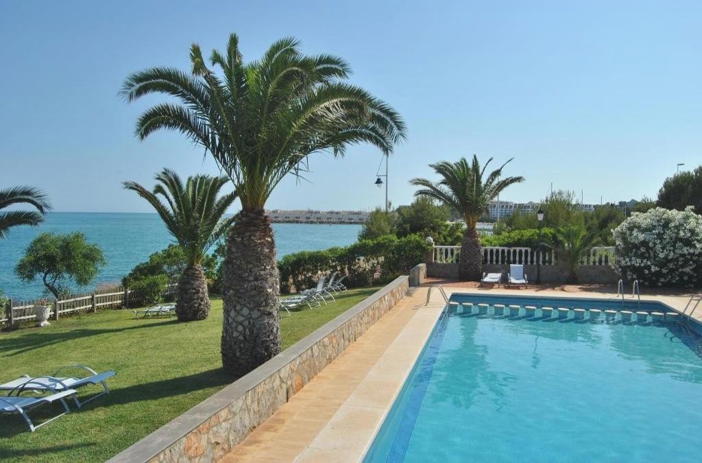 Alcocéber y Playa de las Fuentes: vive la magia donde el agua nace junto al mar