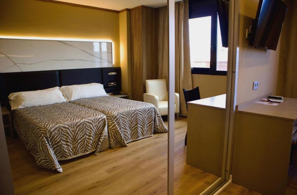 Hotel 4* en Valencia con Museo de las Ciencias u Oceanogràfic - Hotel Benetusser