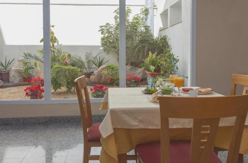Benicarló a pie de paseo marítimo: ¡Disfruta la costa desde primera línea!