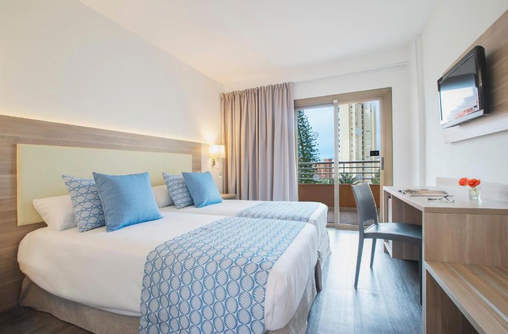 Hotel 4* muy cerca de la Playa de Levante: ¡planazo en Benidorm!