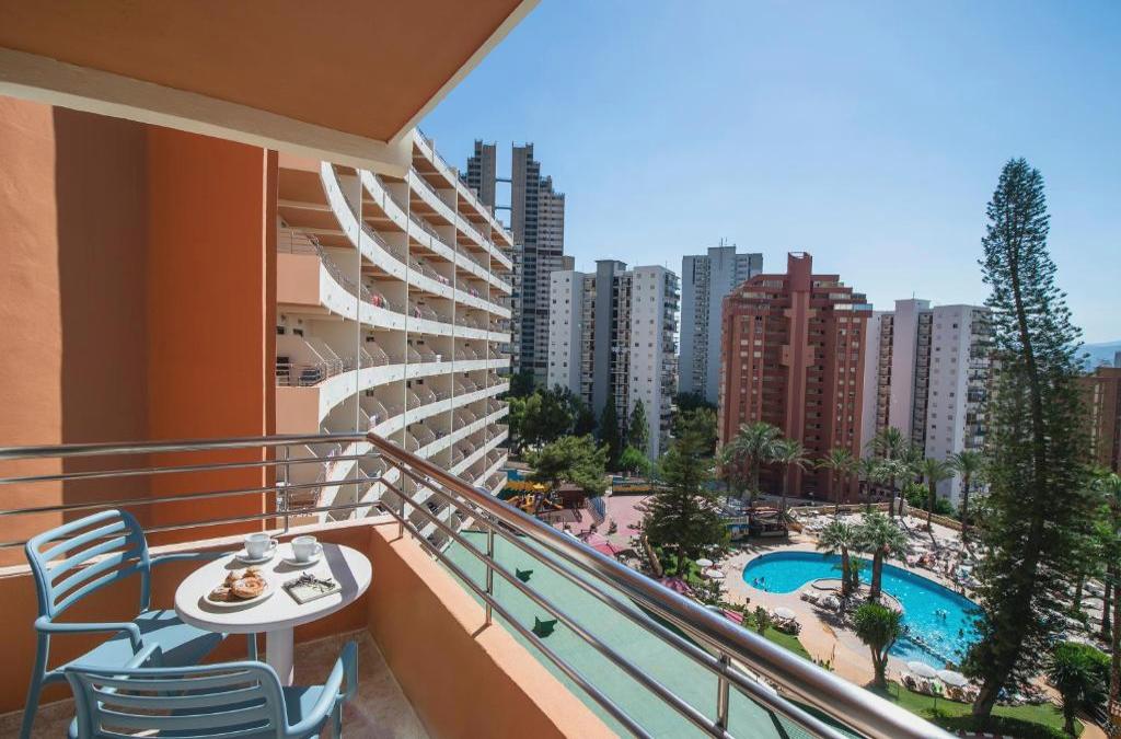 Hotel 4* muy cerca de la Playa de Levante: ¡planazo en Benidorm!