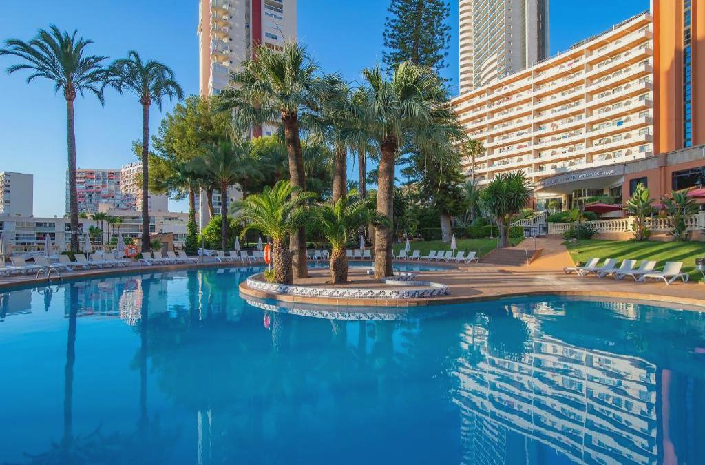 Hotel 4* muy cerca de la Playa de Levante: ¡planazo en Benidorm!