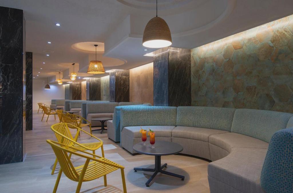 Hotel 4* muy cerca de la Playa de Levante: ¡planazo en Benidorm!