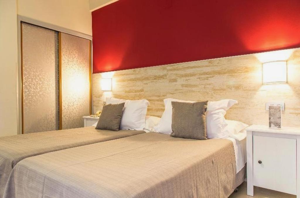 Beach days and warm smiles: your Mediterranean stay in Benidorm