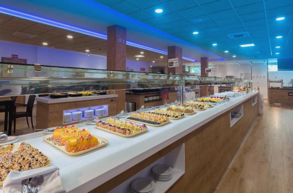 ¡Especial familias! Benidorm en 4* tematizado, y ¡1º y 2º niños viajan GRATIS! - Aparthotel Magic Tropical Splash