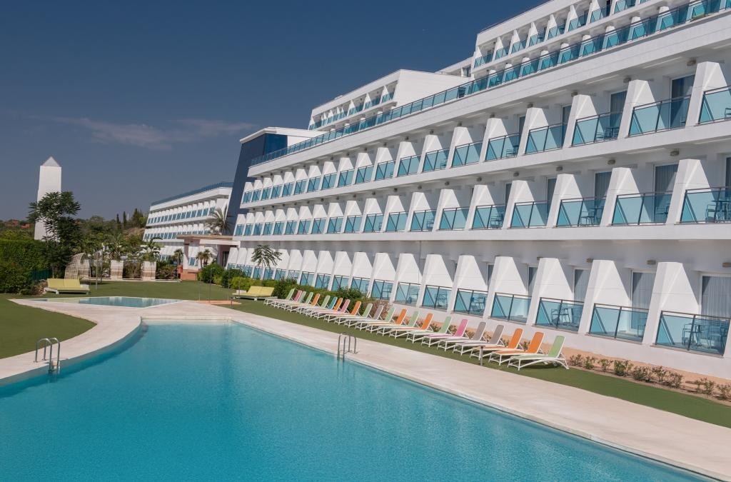 Luxuriöser 4-Sterne-Urlaub in Benidorm