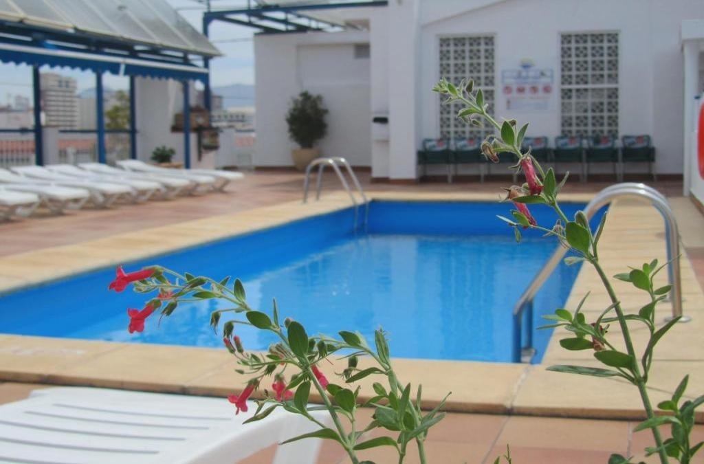 Benidorm Poniente: Beach, City Vibes and Comfort
