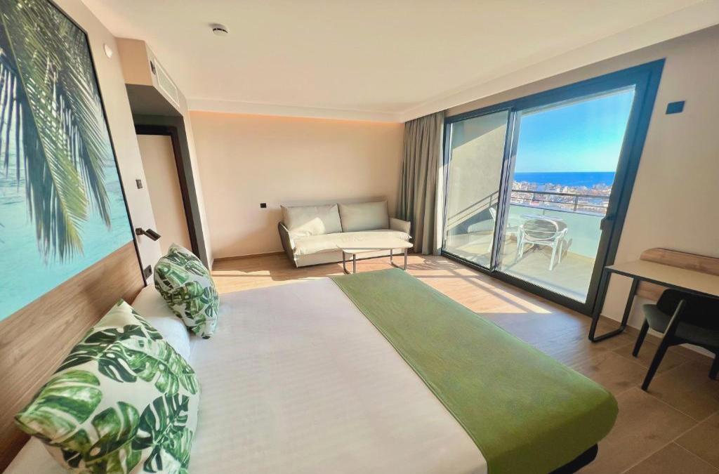 Escapada a Benidorm en hotel 4* superior - Hotel Primavera Park